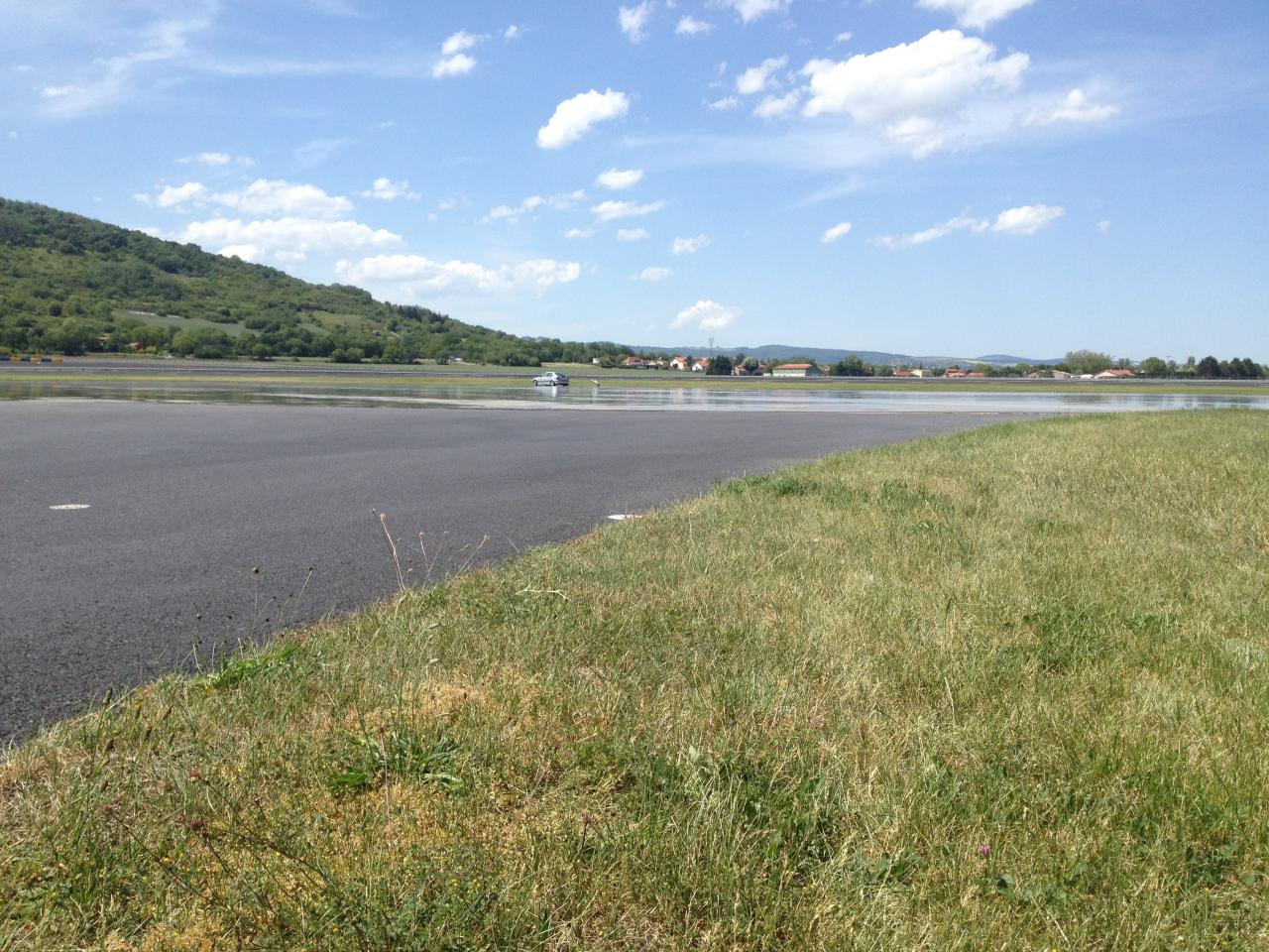 essais dérive sur l'ovale du Circuit de Ladoux